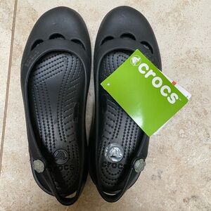 Crocs kadee ballet flats. Cut out pattern. Brand new.